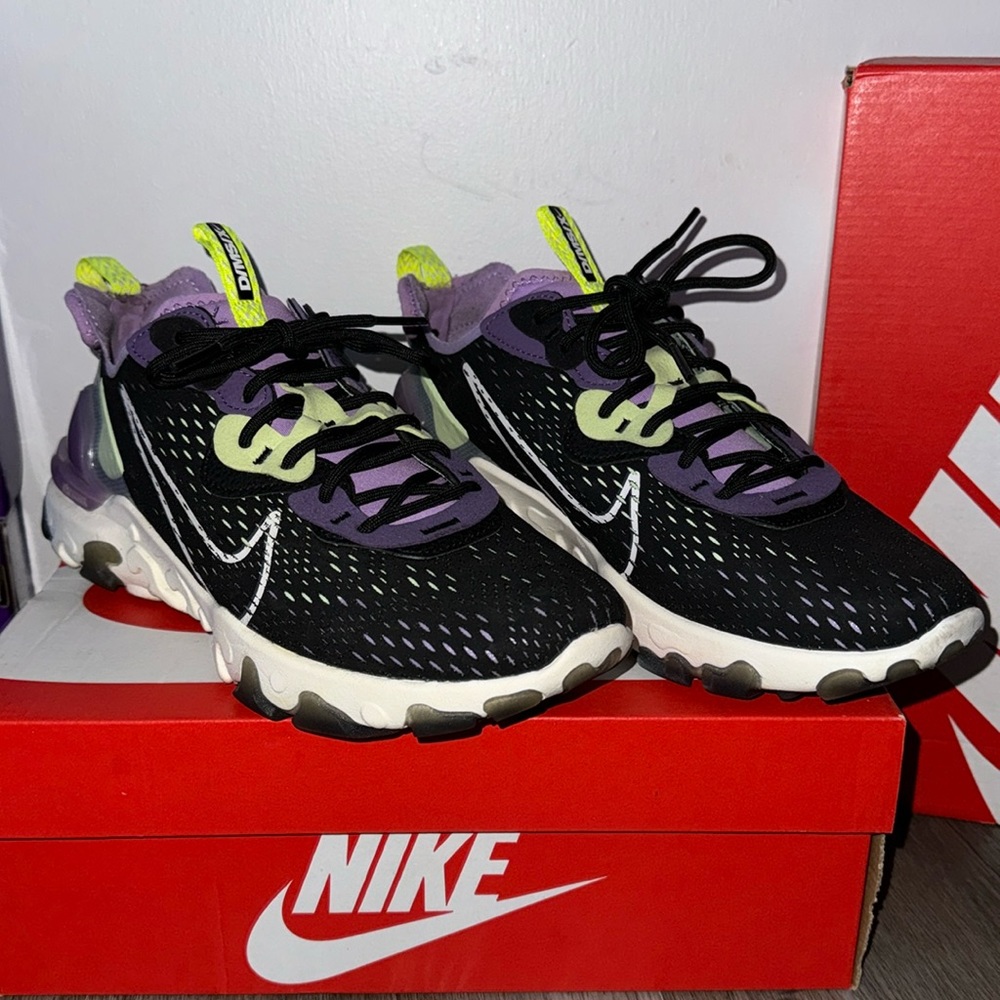 Nike React